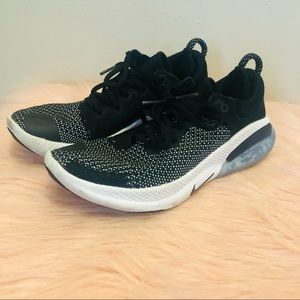 Nike Joyride Run Flyknit Sz 8.5